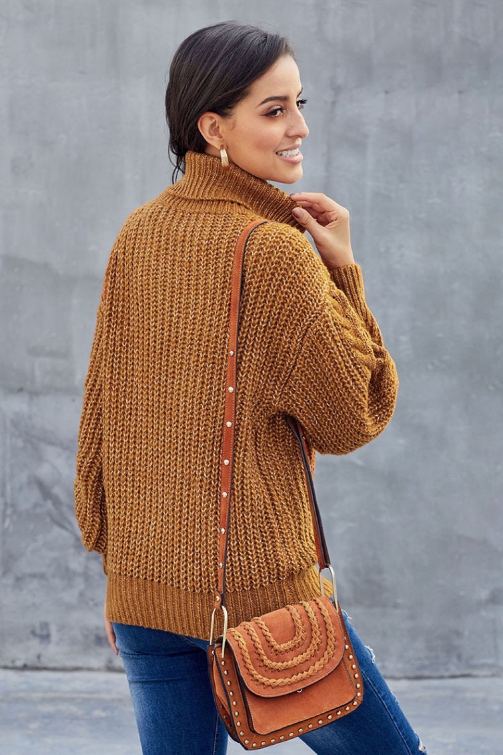 Barbara | Sweter damski z grubym splotem i golfem