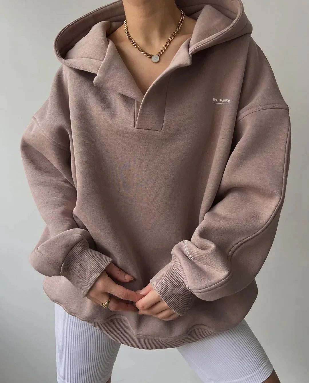 Ewa | Sweter damski z kapturem chic