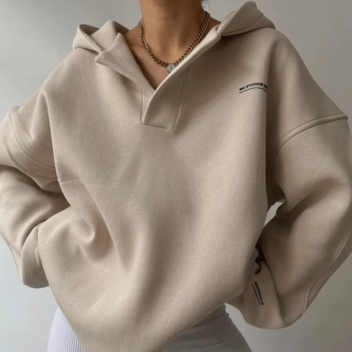 Ewa | Sweter damski z kapturem chic